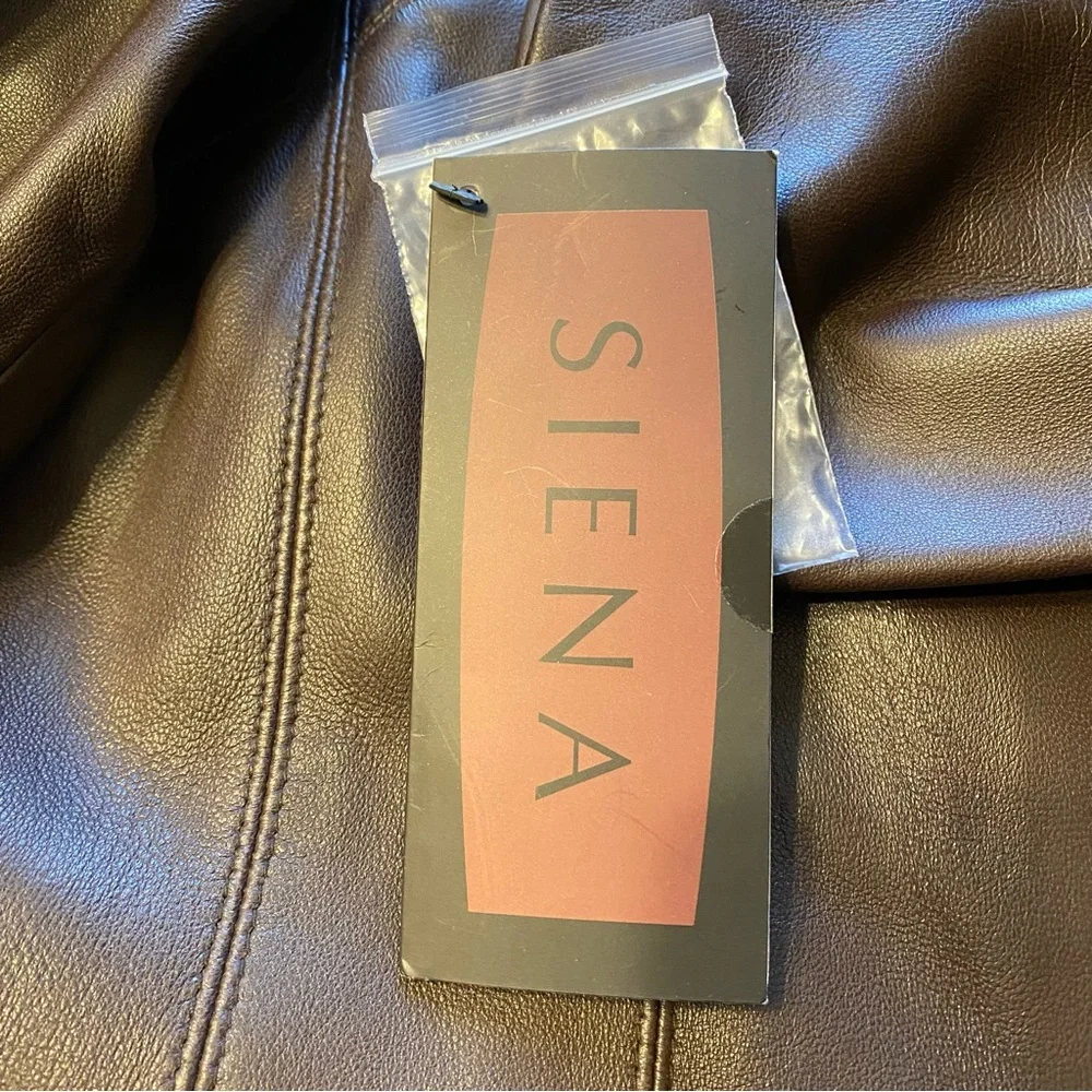 Women's Dark Brown Leather Jacket NWT Great gift - Picture 3 of 5